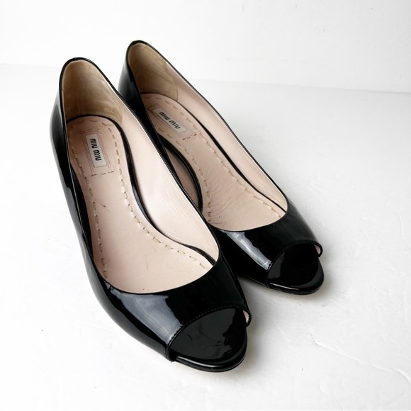 SZ 39 Miu Miu Black Patent Leather Crystal Embellished Block Heel Peep Toe Pumps - Picture 4 of 7